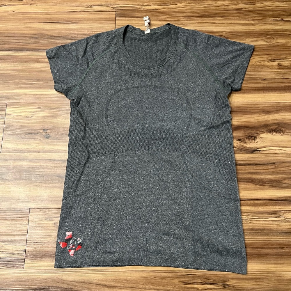 Lululemon Swiftly Tech Shirt with special edition Texas lulu logo